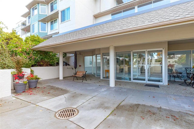 2 of 48 - 134 Fifth Ave E 303, Qualicum Beach, BC