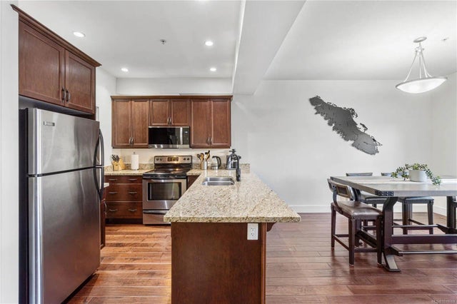 2 of 43 - 344 Hirst Ave 12, Parksville, BC