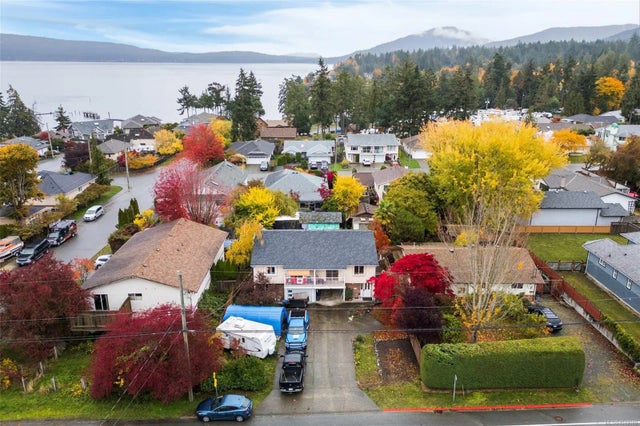 3 of 35 - 8075 Queen St, Crofton, BC