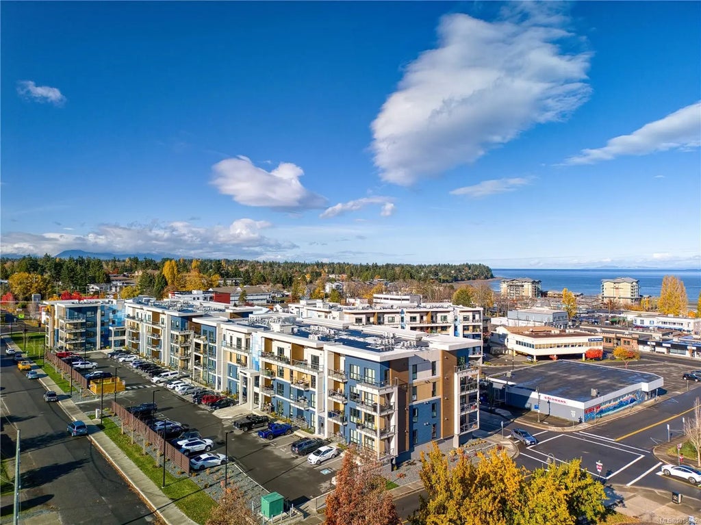 120 Jensen Ave W 209, Parksville