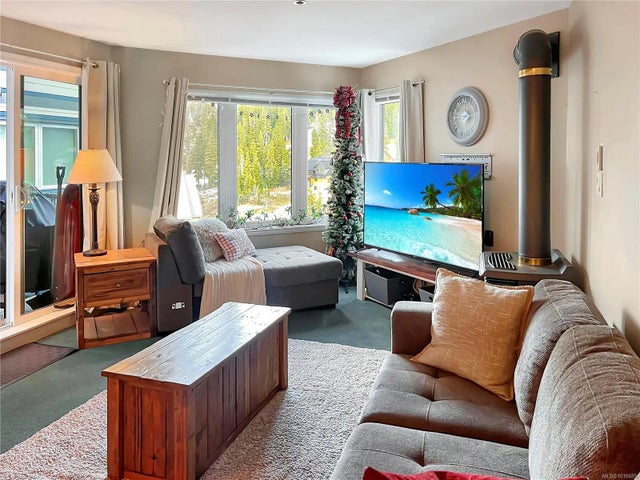 2 of 43 - 1320 Henry Rd 106, Courtenay, BC