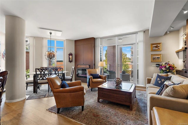 4 of 27 - 100 Saghalie Rd 205, Victoria, BC