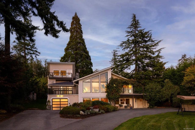 2 of 59 - 11321 Chalet Rd, North Saanich, BC