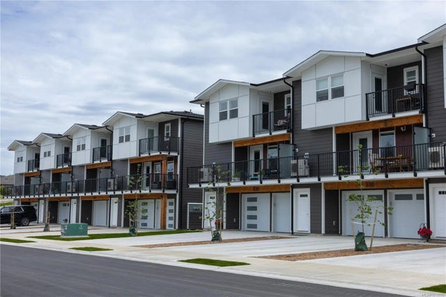 1 of 27 - 850 Park Forest Dr 65, Campbell River, BC