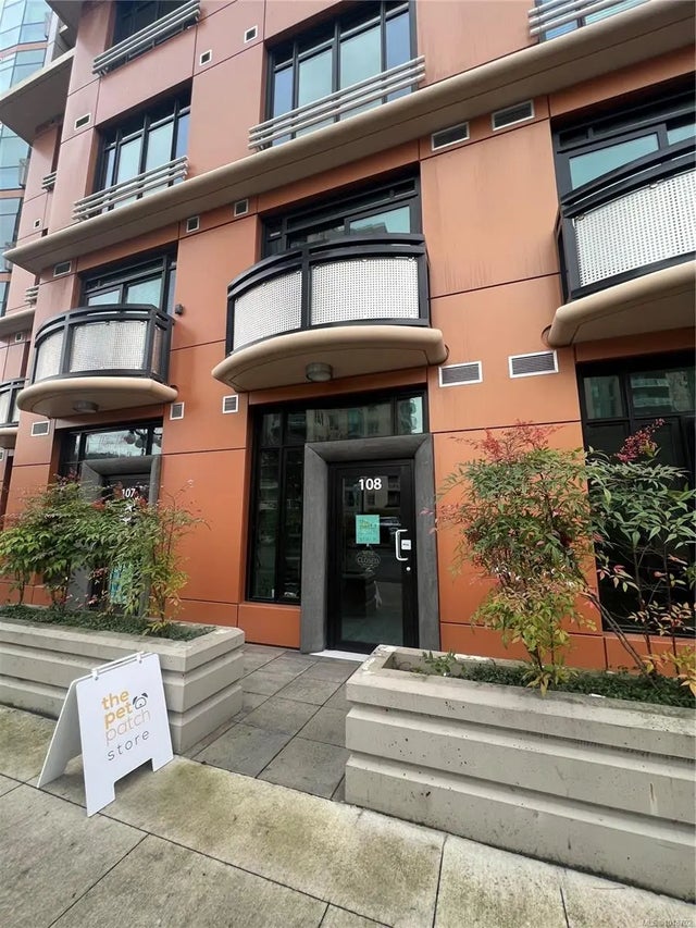 2 of 4 - 1029 View St 108, Victoria, BC