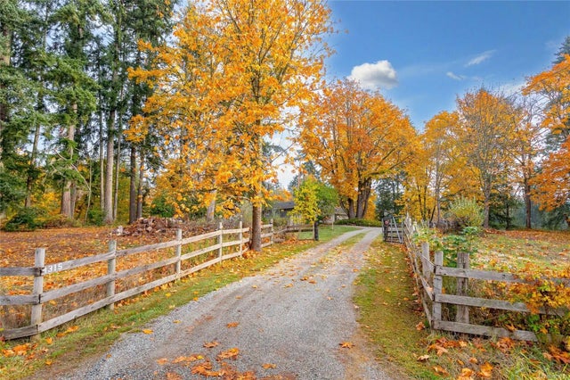 1 of 55 - 4315 Telegraph Rd, Cobble Hill, BC