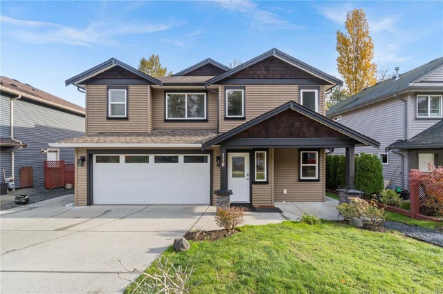 1 of 42 - 118 Cowling Pl, Nanaimo, BC