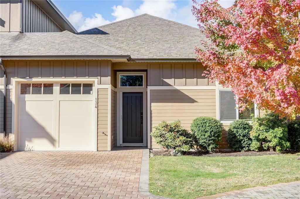 3640 Propeller Pl 134, Colwood