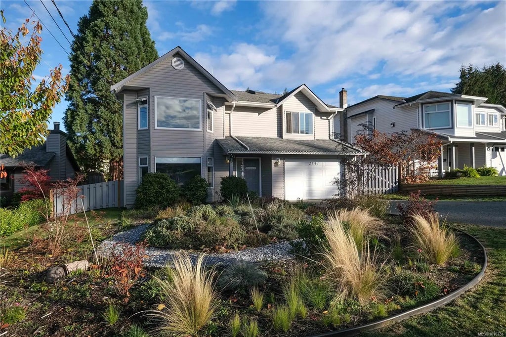 2741 Fairmile Rd, Campbell River