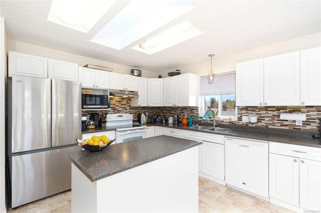 3 of 30 - 2741 Fairmile Rd, Campbell River, BC