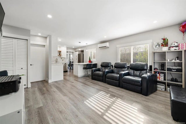 5 of 29 - 450 Obed Ave, Saanich, BC