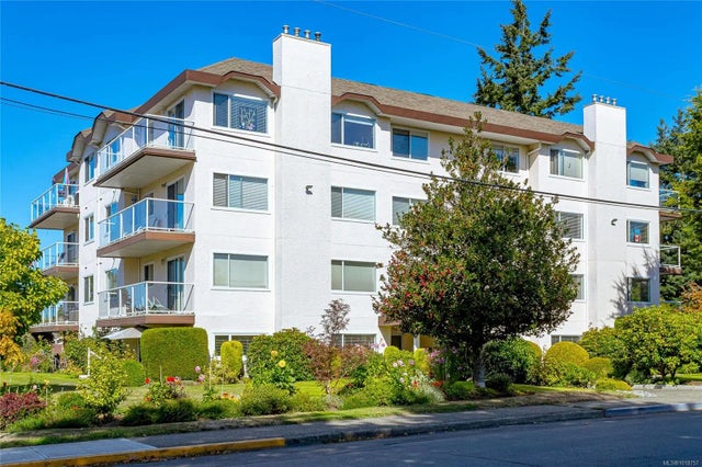 1 of 36 - 2354 Brethour Ave 401, Sidney, BC