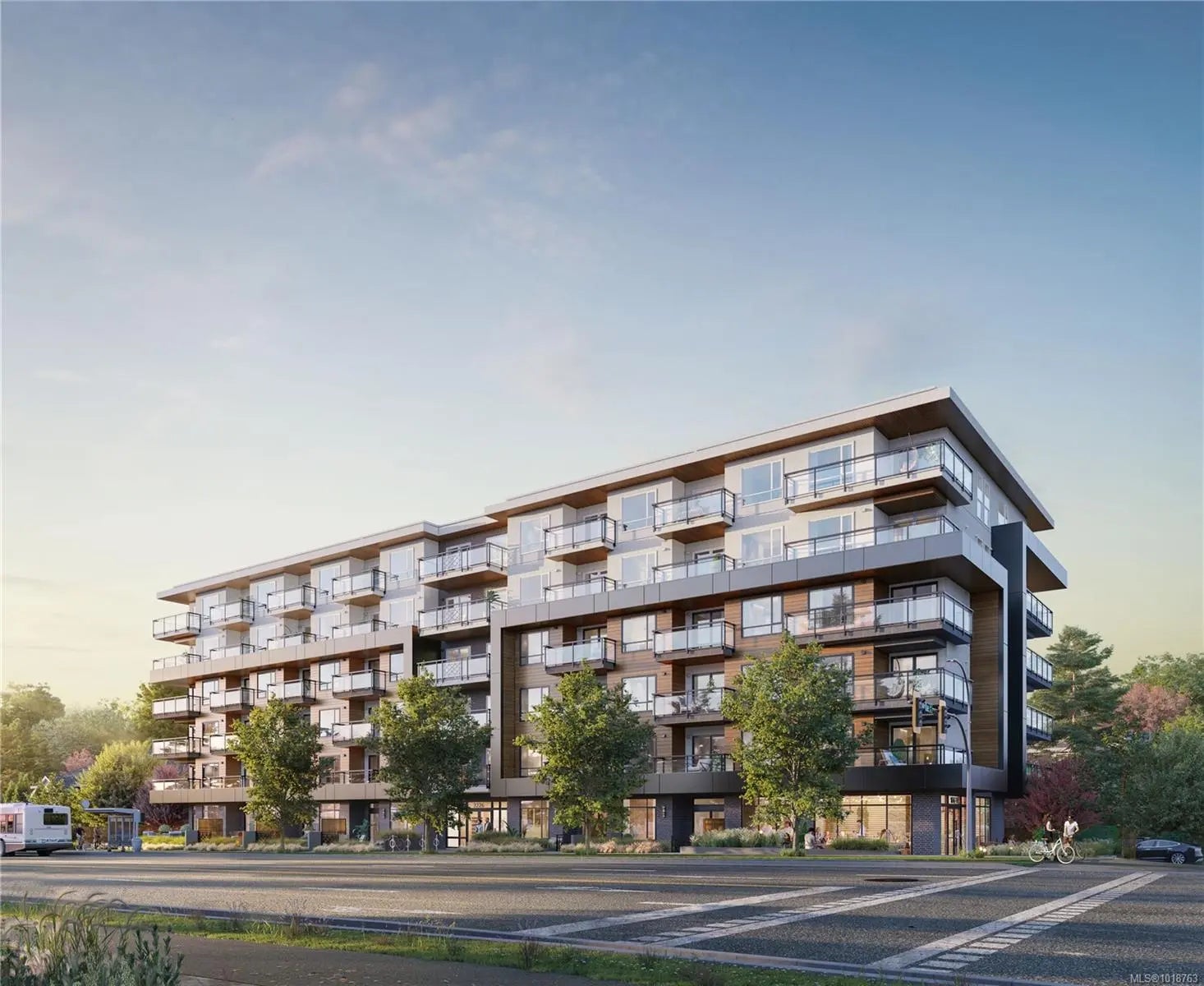 MLS #1018763 for Sale at 3226 Shelbourne St 215, in the city of Saanich, V8P 5G8