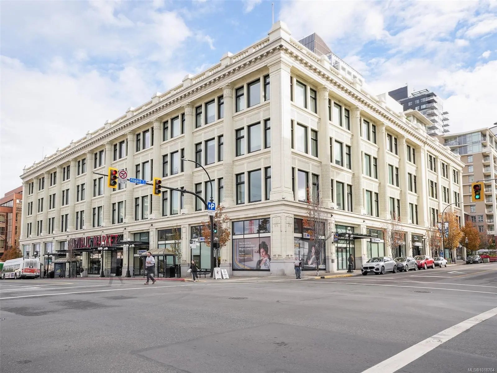 Homes for Sale located at 770 Fisgard St 425, in the city of Victoria, BC V8W 0B8