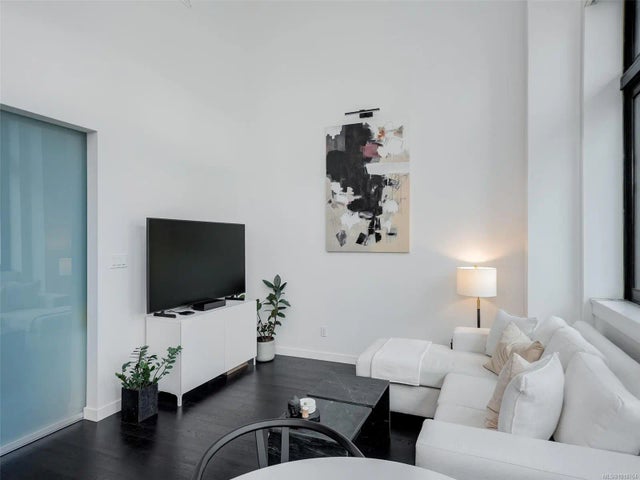 3 of 35 - 770 Fisgard St 425, Victoria, BC