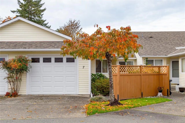 2 of 43 - 4125 Interurban Rd 7, Saanich, BC