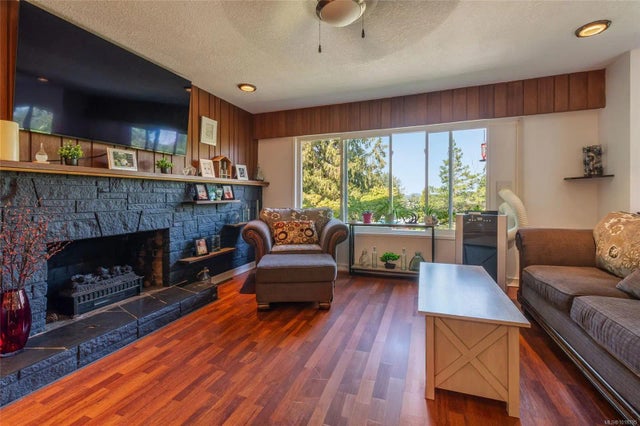 3 of 47 - 43 Roberta Rd E, Nanaimo, BC