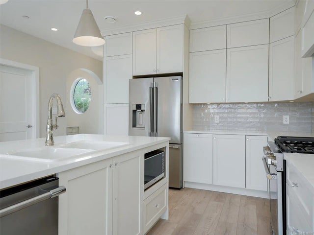 4 of 33 - 2285 Hudson Terr, Sooke, BC