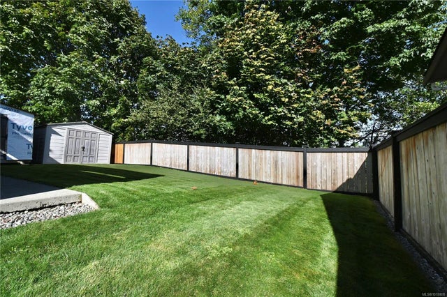 3 of 37 - 820 10th Ave, Campbell River, BC