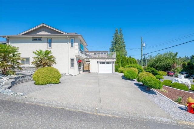 2 of 39 - 2839 Neyland Rd, Nanaimo, BC