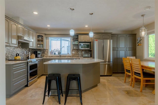 4 of 39 - 2839 Neyland Rd, Nanaimo, BC