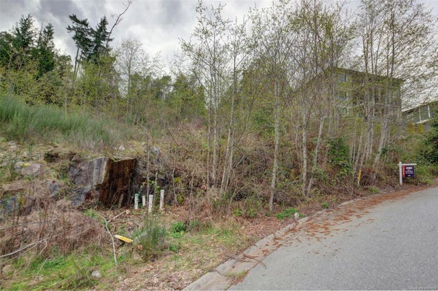 4 of 12 - 901 Hanington Rd, Ladysmith, BC