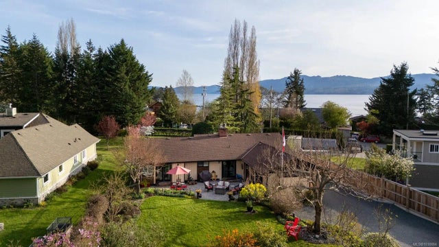 5 of 55 - 10807 Madrona Dr, North Saanich, BC