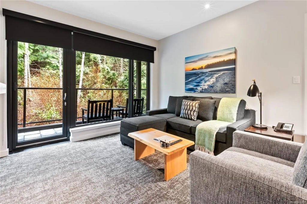 596 Marine Dr 222, Ucluelet