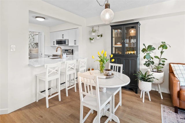 2 of 34 - 2245 James White Blvd 220, Sidney, BC