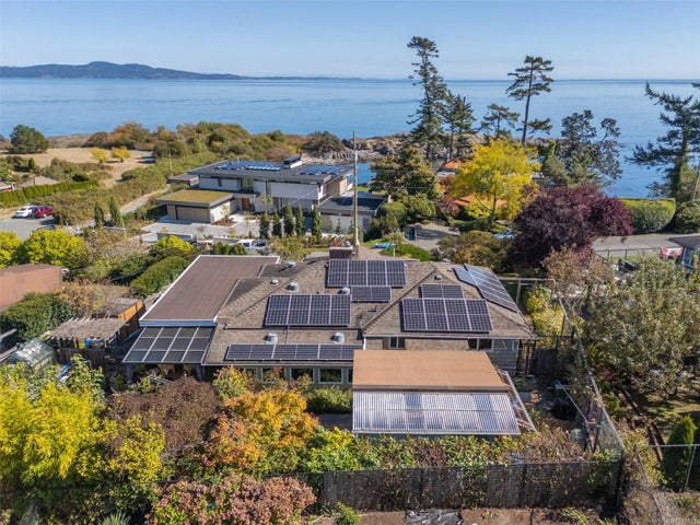 3 of 75 - 4490 Shore Way, Saanich, BC