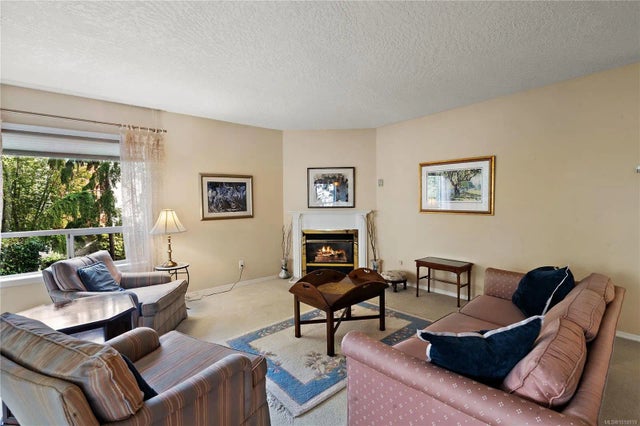 4 of 32 - 9919 Fourth St 206, Sidney, BC