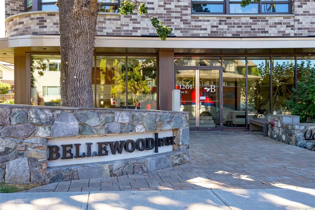 1201 Fort St 203, Victoria