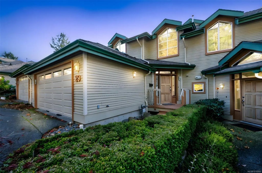 520 Marsett Pl 29, Saanich