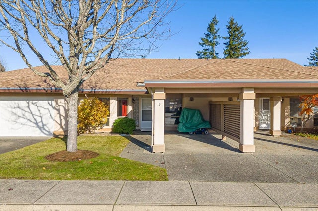 310 Pym St N 8, Parksville