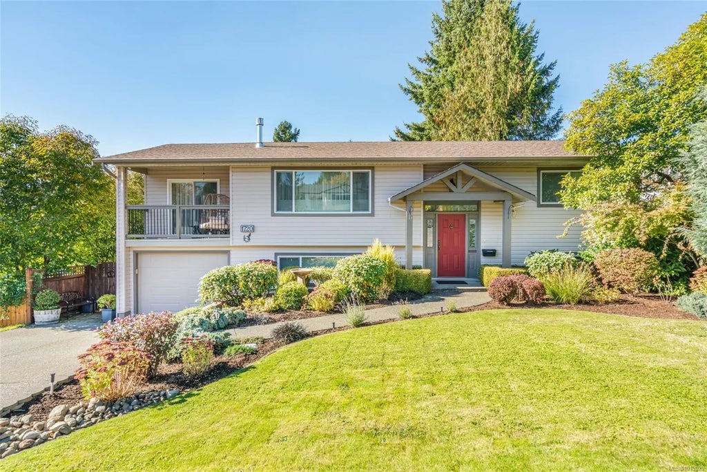 1720 Mclauchlin Dr, Courtenay