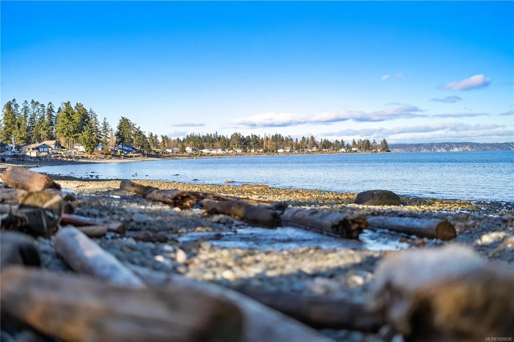 3983 Appian Way, Campbell River