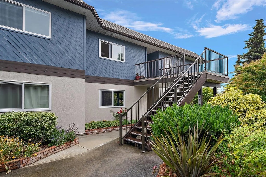 1991 Kaltasin Rd 213, Sooke