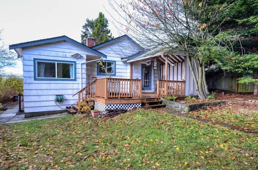 871 Fleming St, Esquimalt