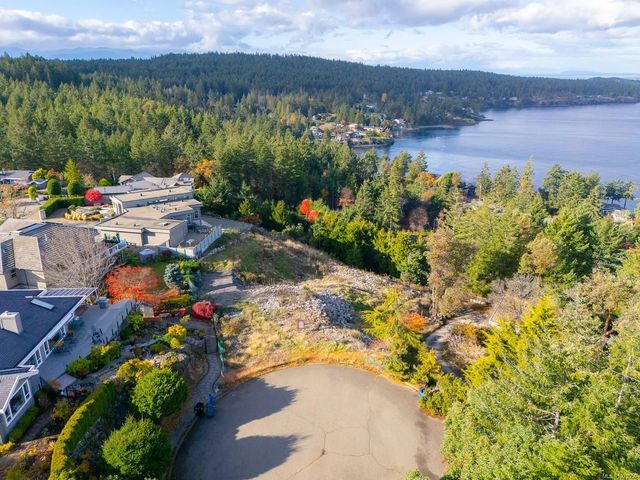 2 of 40 - 1929 Highland Rd, Nanoose Bay, BC