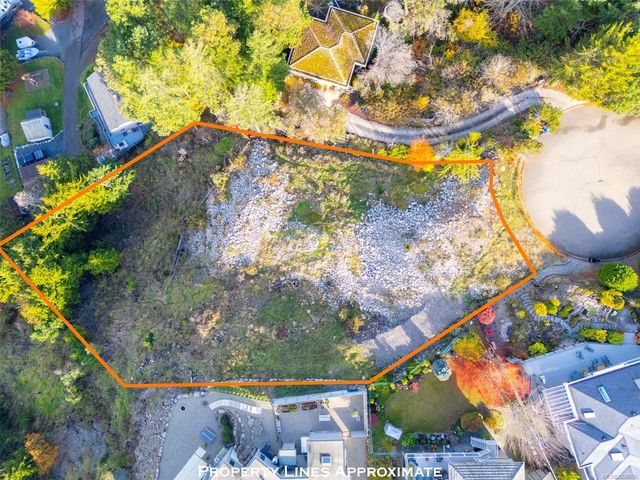 3 of 40 - 1929 Highland Rd, Nanoose Bay, BC