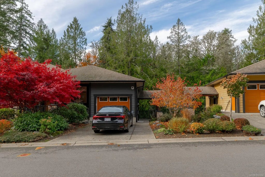 2363 Demamiel Dr 13, Sooke