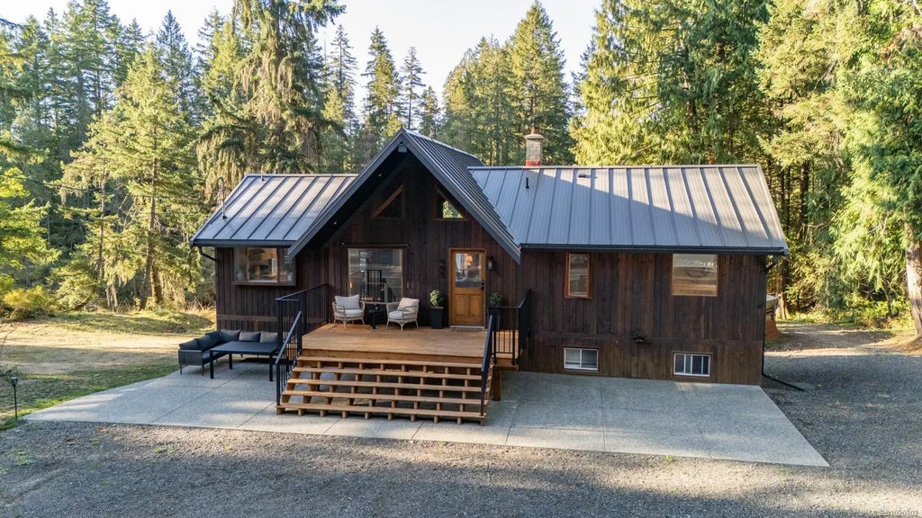 995 Nanaimo River Rd, Nanaimo