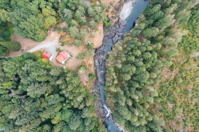 2 of 74 - 995 Nanaimo River Rd, Nanaimo, BC