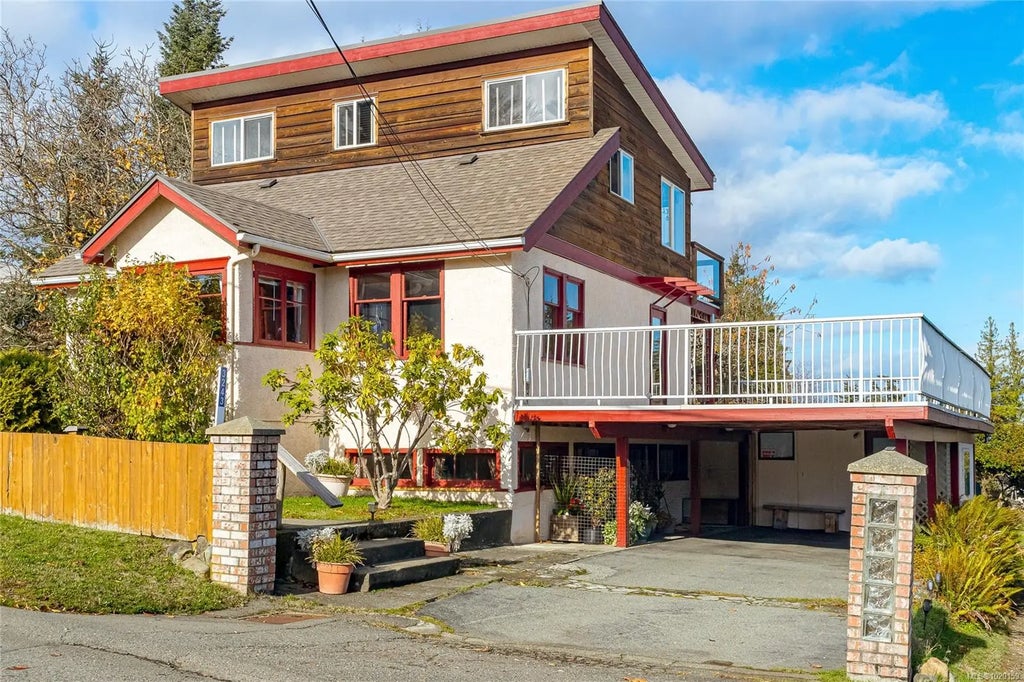 3243 Cook St, Chemainus