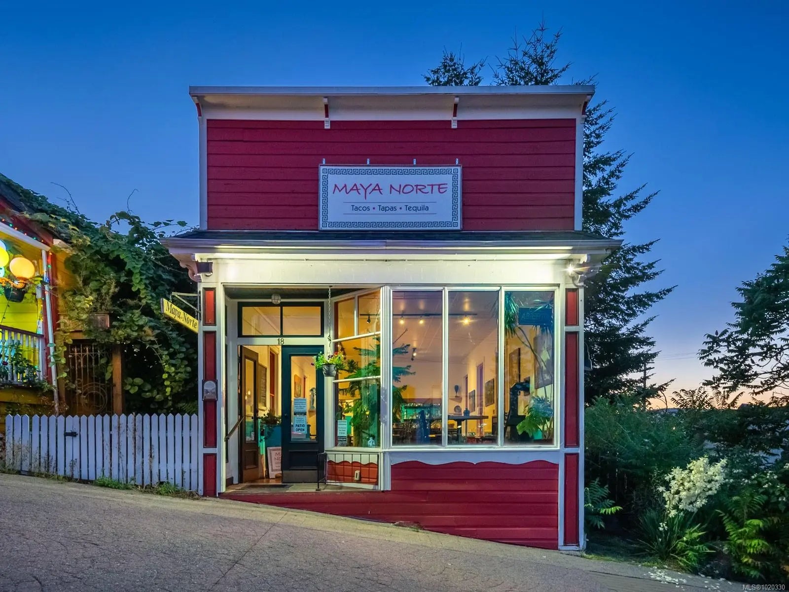 18 Roberts St, in the city of Ladysmith Real Estate in BC by ,
