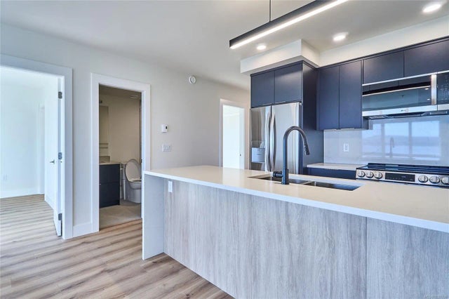 2 of 45 - 45 Haliburton St 405, Nanaimo, BC