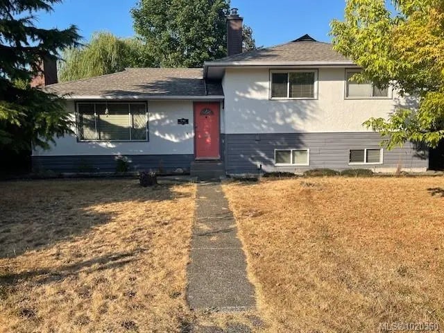 1746 Fitzgerald Ave, Courtenay