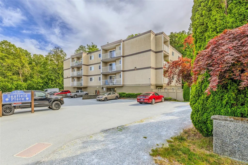 1187 Seafield Cres 407, Nanaimo