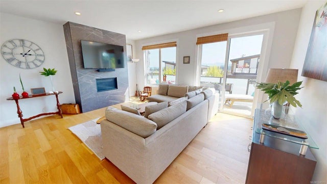 2 of 32 - 1217 Manzanita Pl 103, Nanaimo, BC