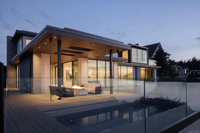 3 of 88 - 4040 White Rock St, Saanich, BC